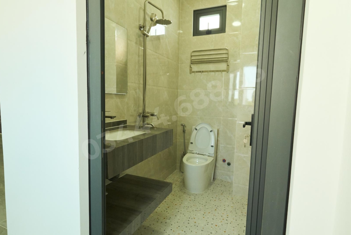 Nhà 4 Tầng Đường Bảy Tấn Bình Chánh73.1m² | 4PN 5WC | Xe Hơi Vào Nhà | SHR | 4.5 Tỷ