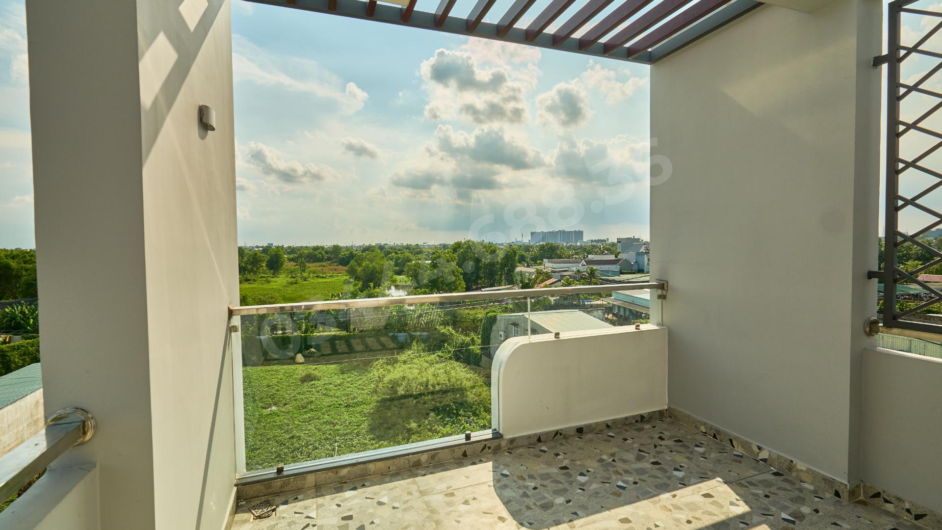 Nhà 4 Tầng Đường Bảy Tấn Bình Chánh73.1m² | 4PN 5WC | Xe Hơi Vào Nhà | SHR | 4.5 Tỷ