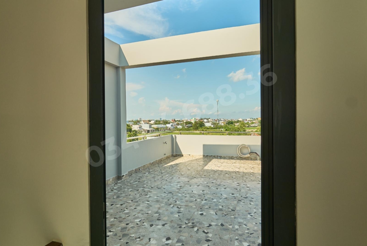 Nhà 4 Tầng Đường Bảy Tấn Bình Chánh73.1m² | 4PN 5WC | Xe Hơi Vào Nhà | SHR | 4.5 Tỷ