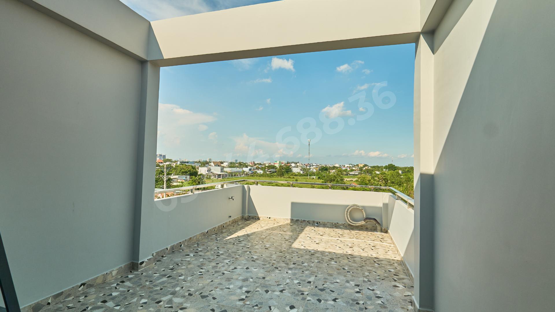 Nhà 4 Tầng Đường Bảy Tấn Bình Chánh73.1m² | 4PN 5WC | Xe Hơi Vào Nhà | SHR | 4.5 Tỷ