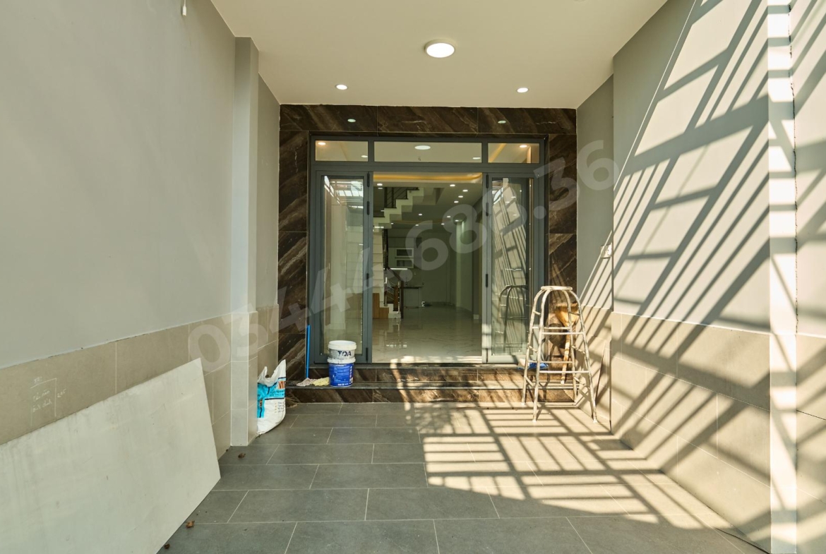 Nhà 4 Tầng Đường Bảy Tấn Bình Chánh73.1m² | 4PN 5WC | Xe Hơi Vào Nhà | SHR | 4.5 Tỷ