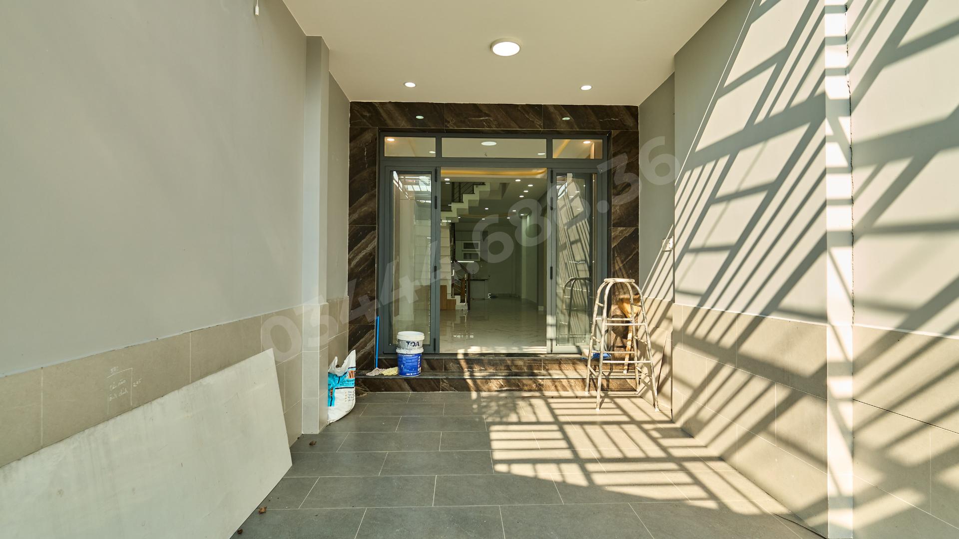 Nhà 4 Tầng Đường Bảy Tấn Bình Chánh73.1m² | 4PN 5WC | Xe Hơi Vào Nhà | SHR | 4.5 Tỷ