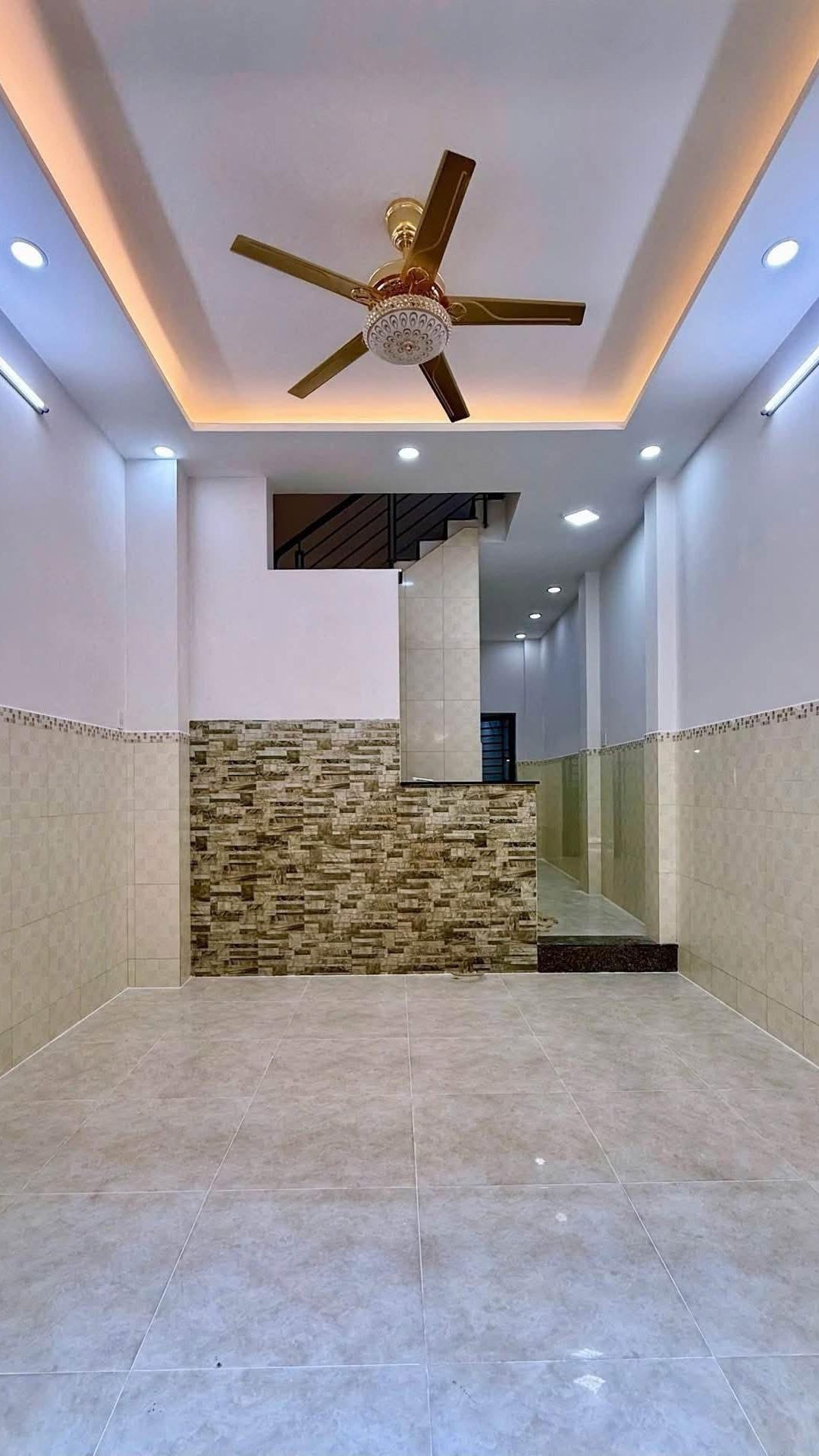 [Đã bán] Nhà hẻm Phạm Văn Chí Quận 6 — 35.8m²ngang 4.02m, 3 tầng BTCT Cấp 2, 4PN 3WC,2 sân thượng, hướng Bắc, SHR hoàn công.