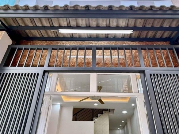 [Đã bán] Nhà hẻm Phạm Văn Chí Quận 6 — 35.8m²ngang 4.02m, 3 tầng BTCT Cấp 2, 4PN 3WC,2 sân thượng, hướng Bắc, SHR hoàn công.