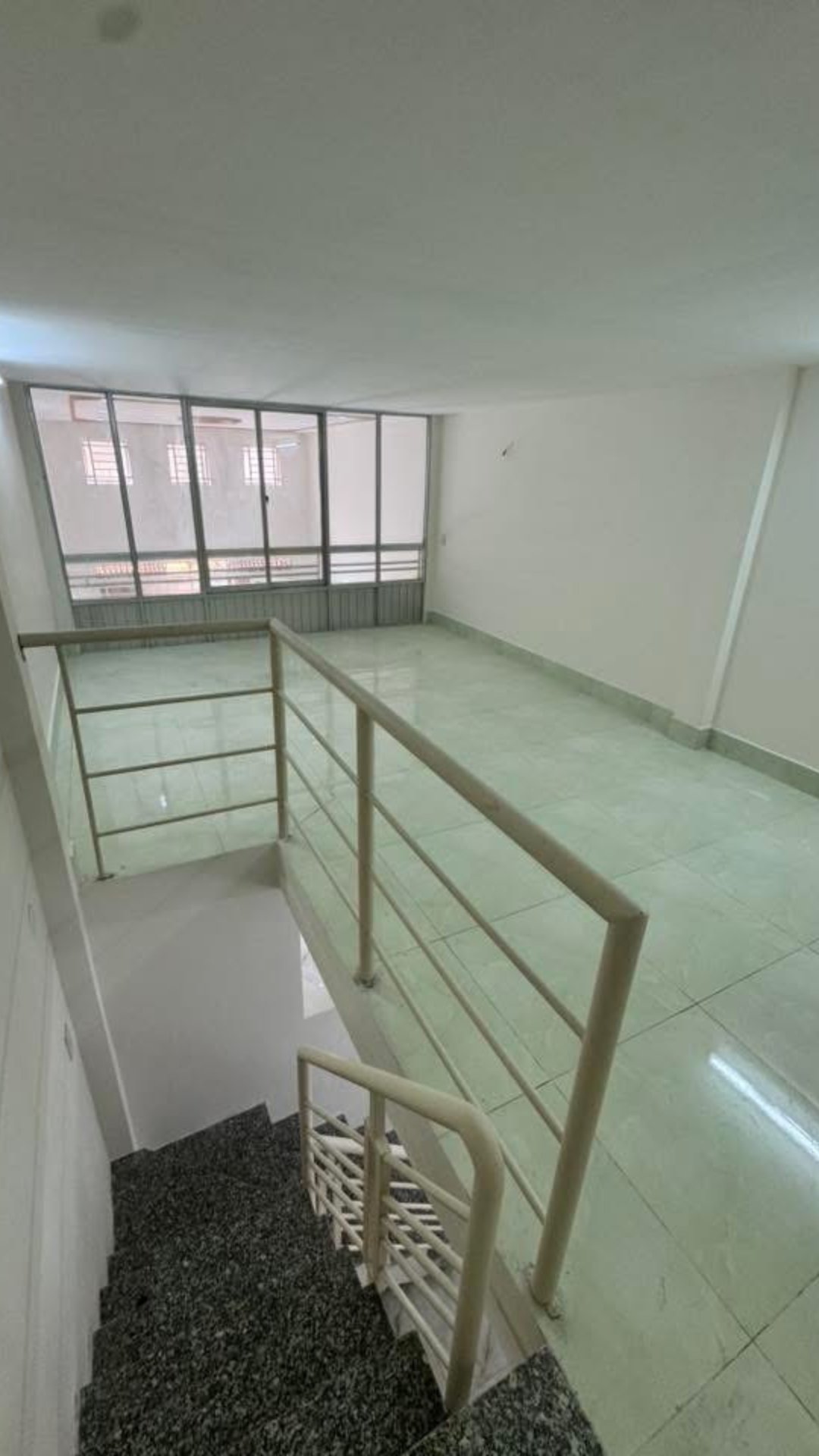 🏡 BÁN NHÀ MẶT TIỀN HẺM XE HƠI ĐƯỜNG SỐ 10 – BÌNH TÂN – 52M² NGANG 4M, HƯỚNG NAM, Sổ hồng riêng