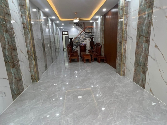 Nhà Mặt Tiền Khu Cao Lỗ Quận 8 – 80m² – 1 Trệt 3 Lầu BTCT – Sổ Hồng Riêng
