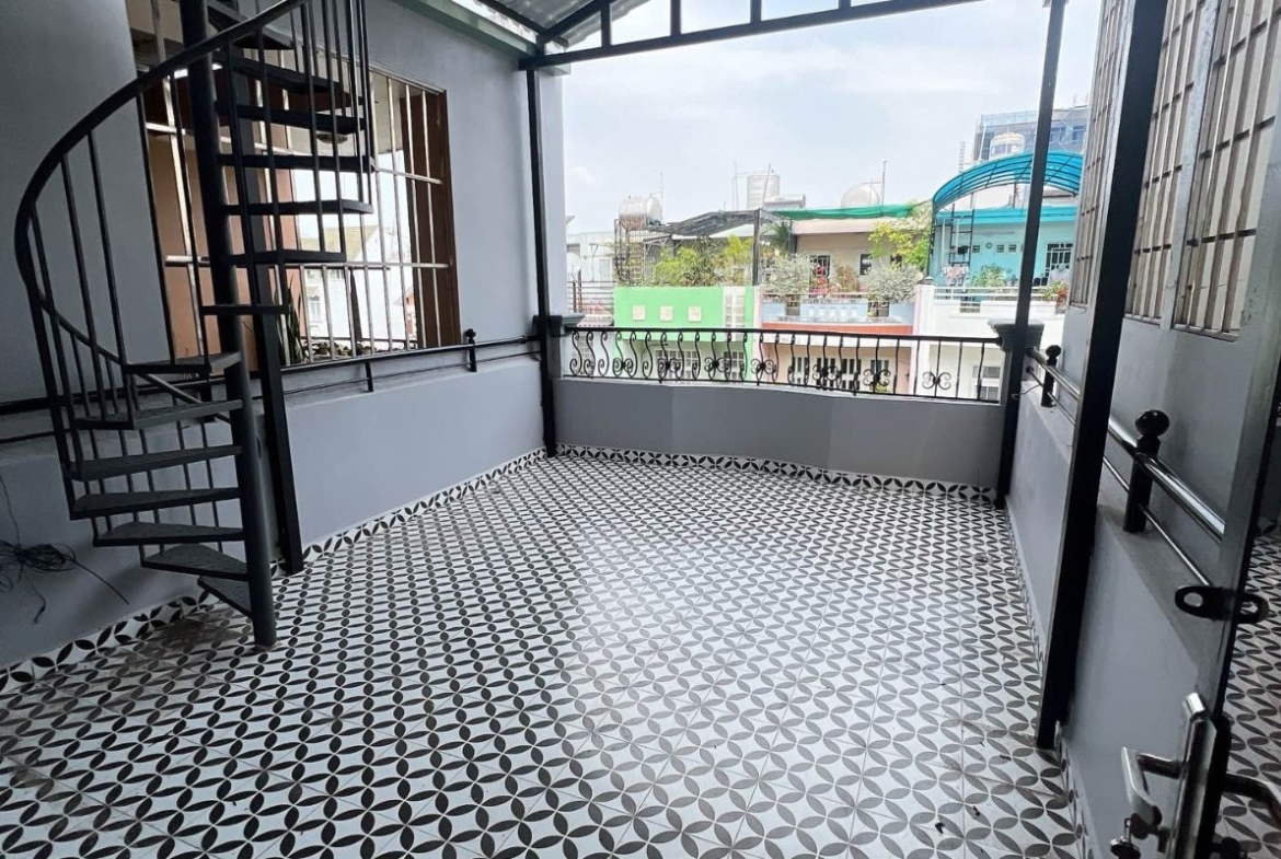 Nhà Mặt Tiền Cao Lỗ Quận 8 – 80m² 4 Tầng 9 Phòng, Sổ Hồng, 16,2 Tỷ