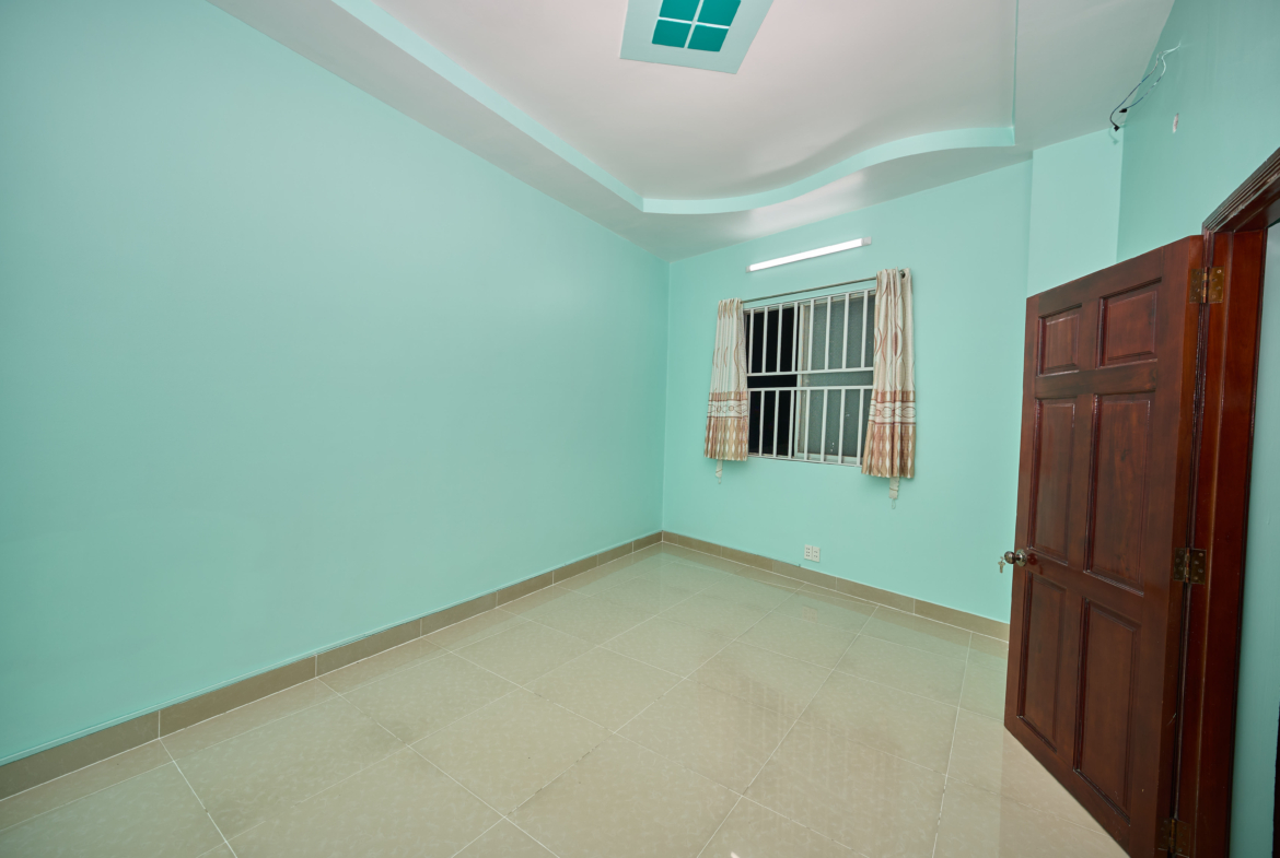 Nhà 3 Tầng BTCT Mai Hắc Đế Quận 8 – Nở Hậu, Sân Xe Riêng