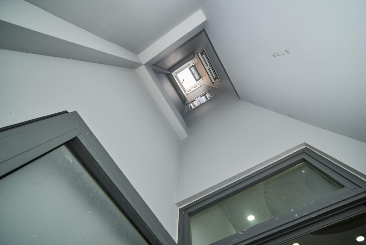 Nhà hẻm Phú Định Quận 8 , 127M2 Sàn , 3 Tầng , hoàn Công đủ , Sổ Riêng , 5.9T